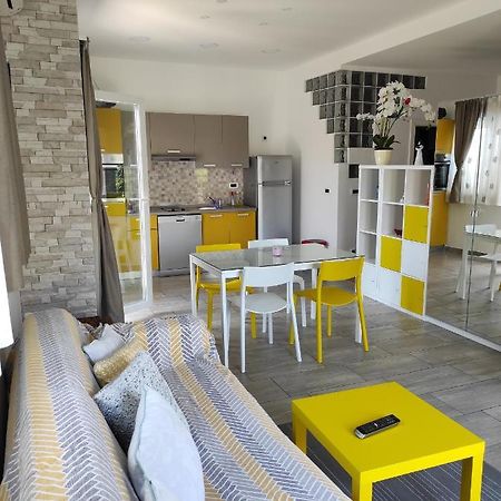 White Pigeon Apartment สปลิท ภายนอก รูปภาพ